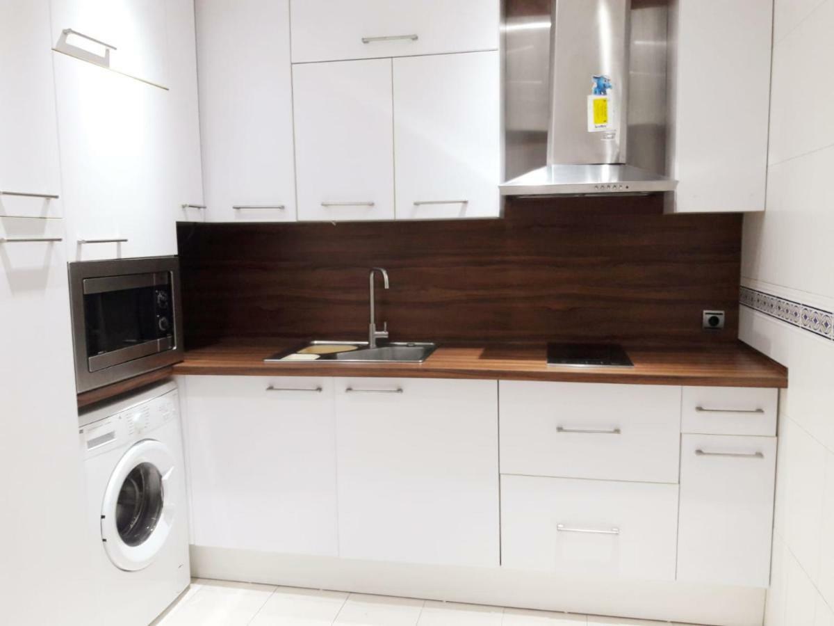 Bel Appartement Au Centre Ville Et De La Plage Ceuta Esterno foto