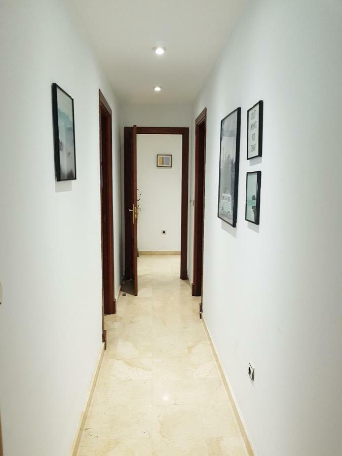 Bel Appartement Au Centre Ville Et De La Plage Ceuta Esterno foto